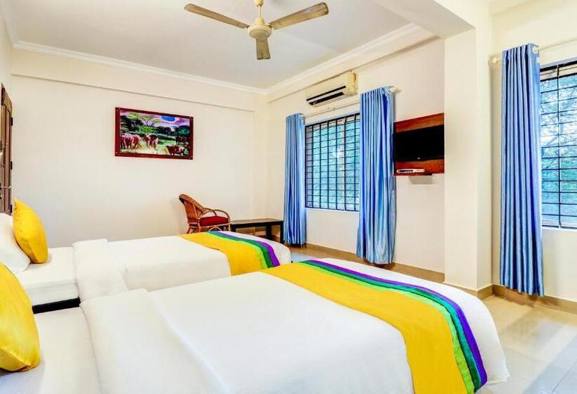 デラックスルーム, Itsy Hotels Ammu Regency