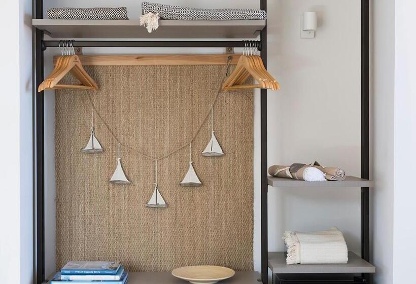 غرفة سوبيريور مطلّة علي البحر, La Guardia