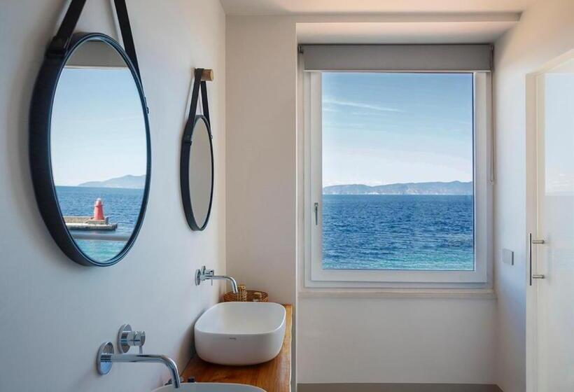 غرفة ديلوكس مزودة بشرفة, La Guardia