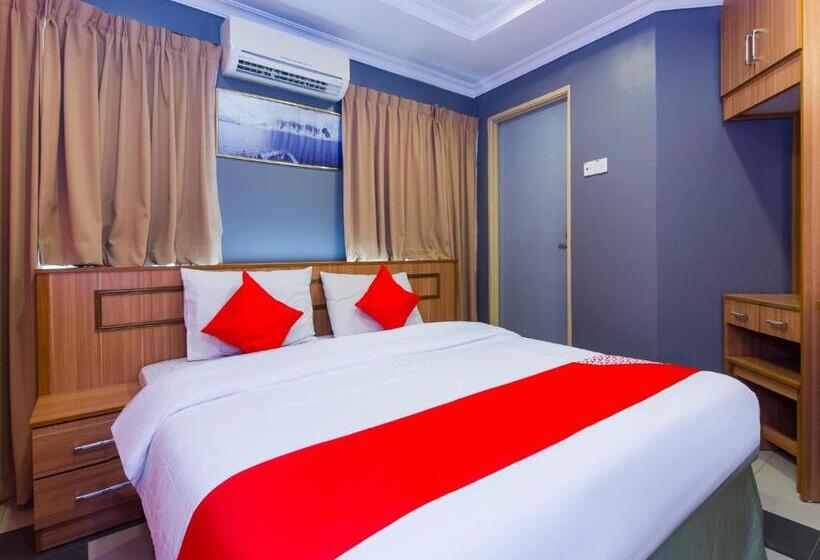 Люкс Повышенной Комфортности, Oyo 746 Hotel Comfort