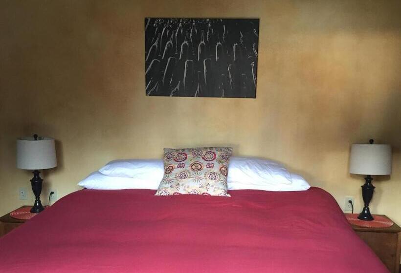 适合残疾人士使用的带超级大床的标准间, Comforts Of Whidbey