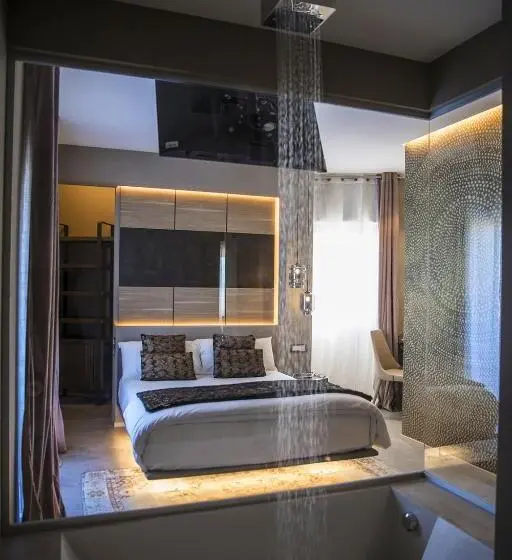 テラス付きジュニアスイート, Milestone