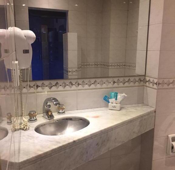 اتاق استاندارد, Dallas Hotel  Motel