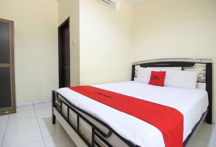 Номер Economy, Reddoorz Near Rs Sarjito Yogyakarta 2