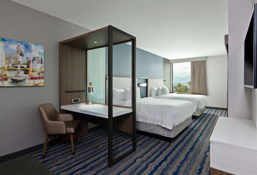 身障者適用スイートルーム, Springhill Suites By Marriott Escondido Downtown