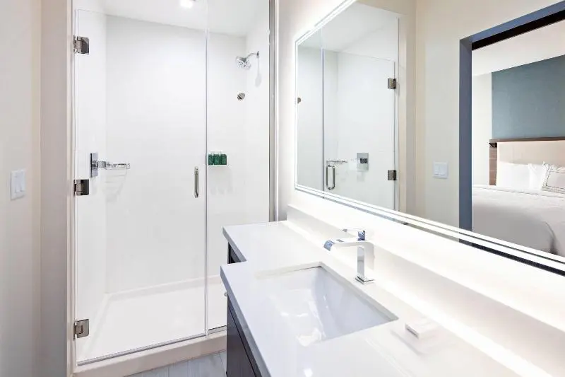 キングサイズベッドのスイートルーム, Springhill Suites By Marriott Escondido Downtown