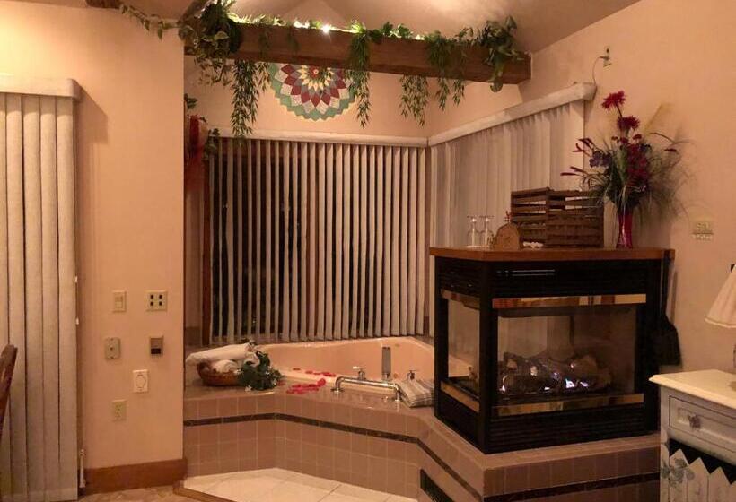 جناح ديلوكس سرير كينج, Hillside Farm B & B