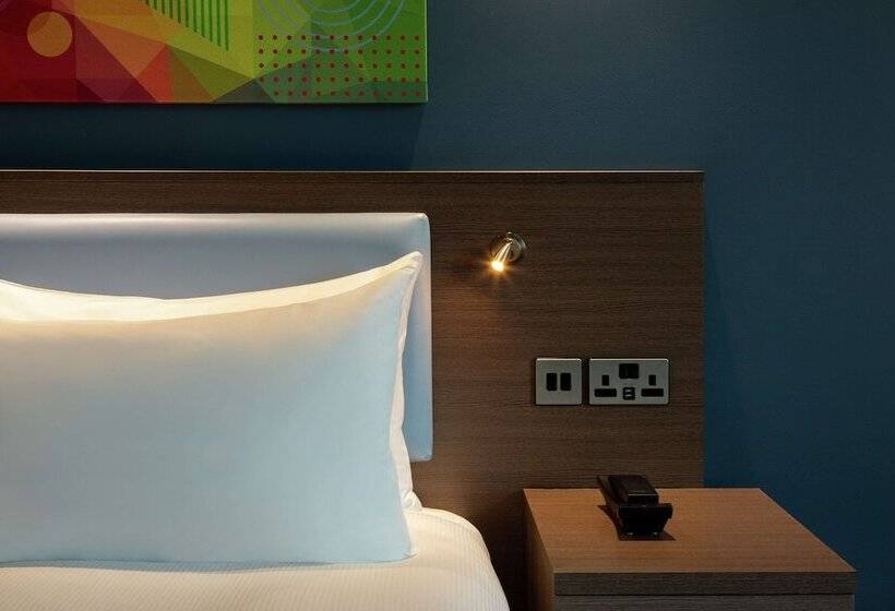 חדר משפחתי, Hampton By Hilton Hamilton Park