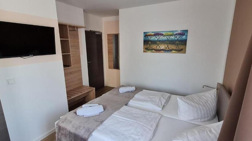 デラックスルーム, Pension Am Stern