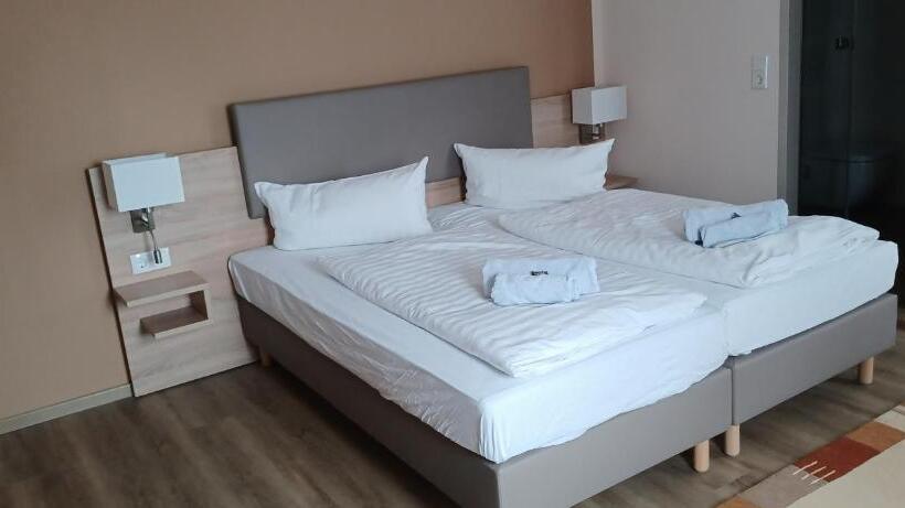 デラックスルーム, Pension Am Stern