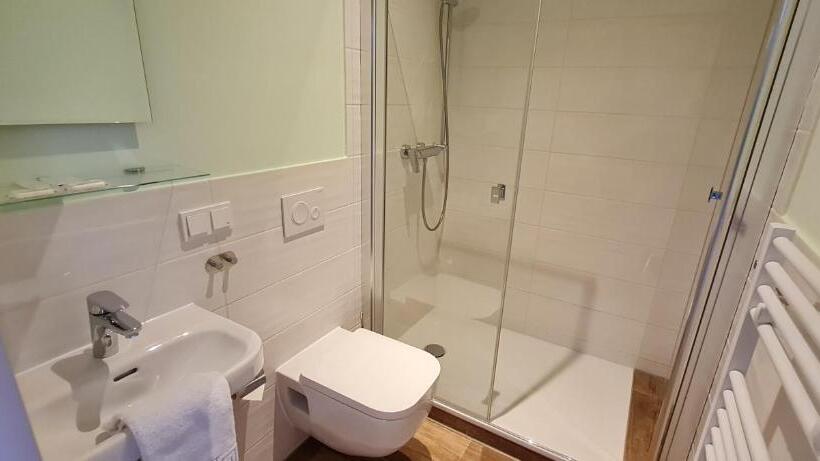 デラックスルーム, Pension Am Stern