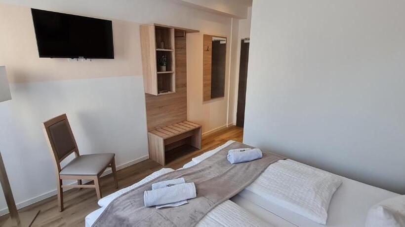 デラックスルーム, Pension Am Stern