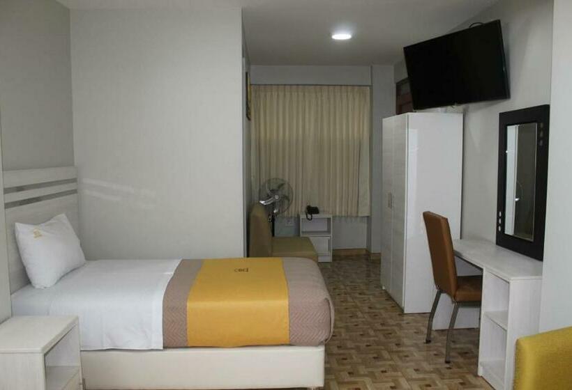 スタンダードトリプルルーム, Mercé