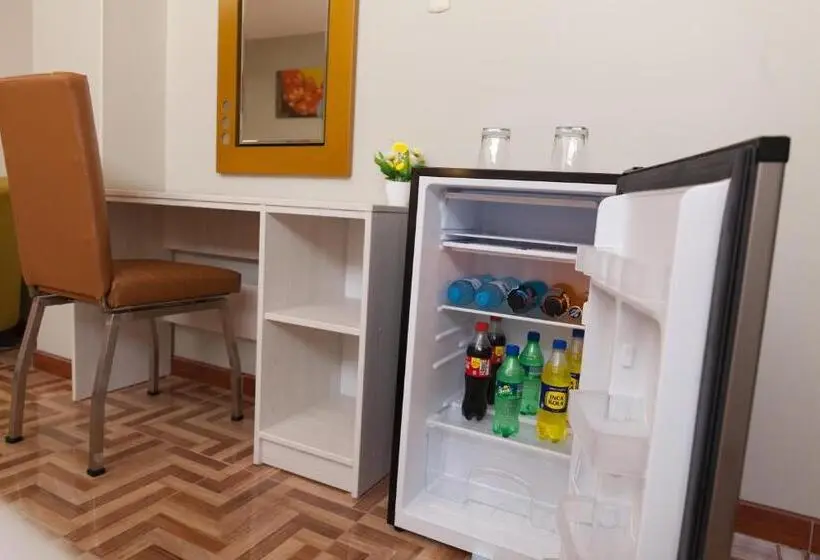 اتاق استاندارد چهار تخته, Mercé