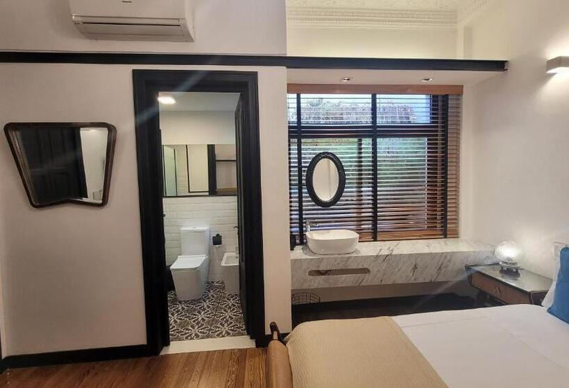 חדר דלוקס, Fauna Montevideo