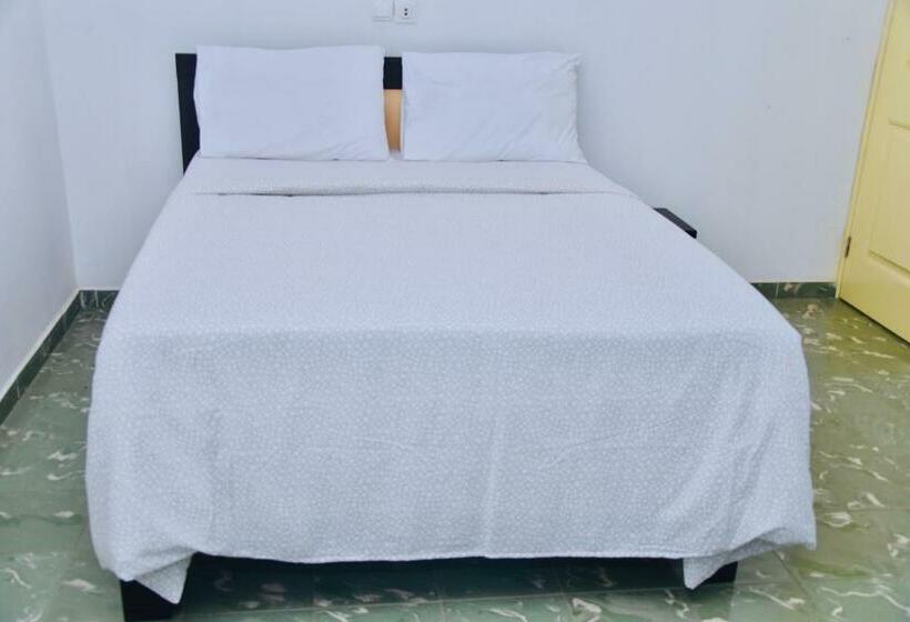 سوییت جونیور لوکس, La Couronne Rw Hotel & Suites