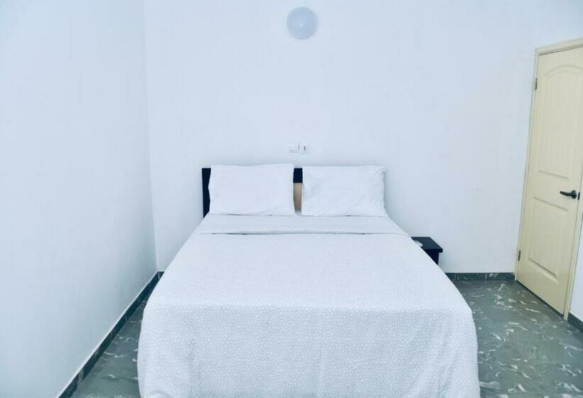 اتاق استاندارد, La Couronne Rw Hotel & Suites