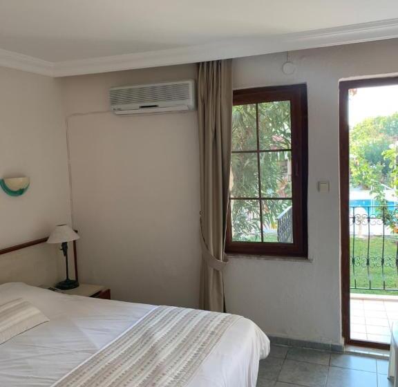 اتاق استاندارد با چشم‌انداز استخر, Olympos Hotel   Adults Only