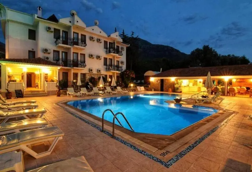 Standard-huone Allasnäkymä, Olympos Hotel   Adults Only
