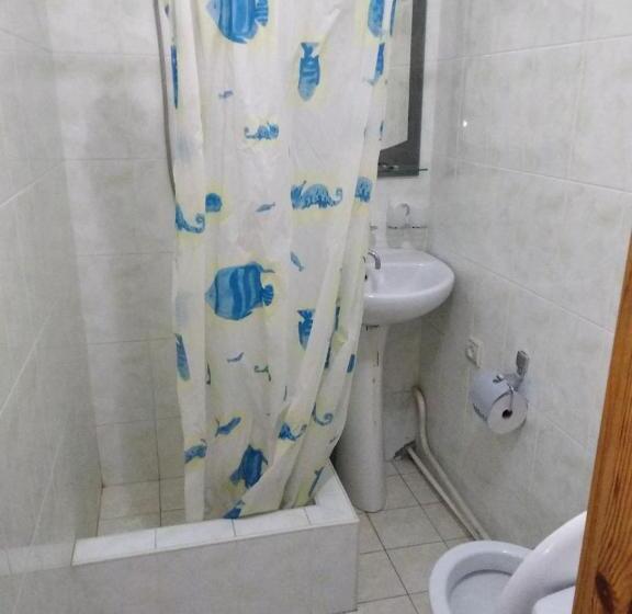 Standard Quadruple Room, гостевой дом Sartepo