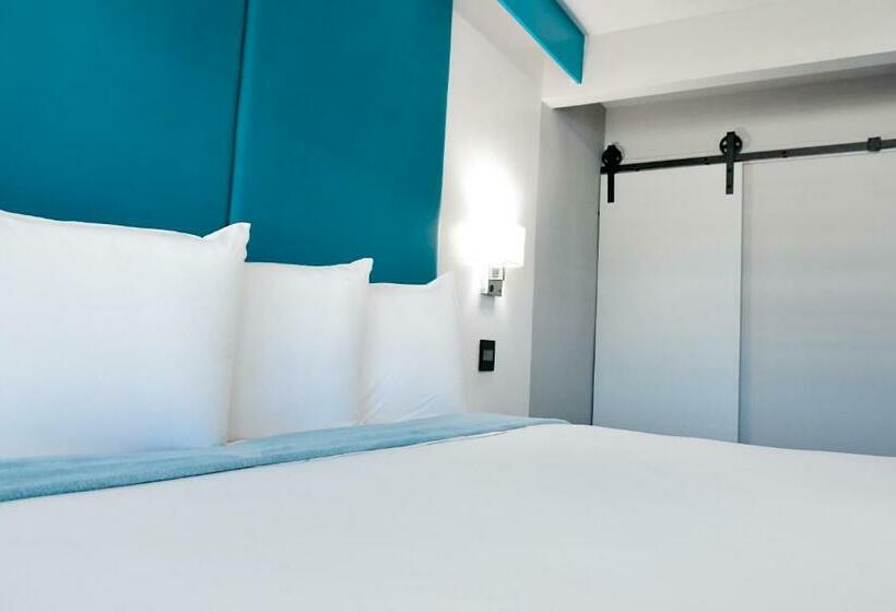 جناح ديلوكس سرير كينج, Tilbury Inn