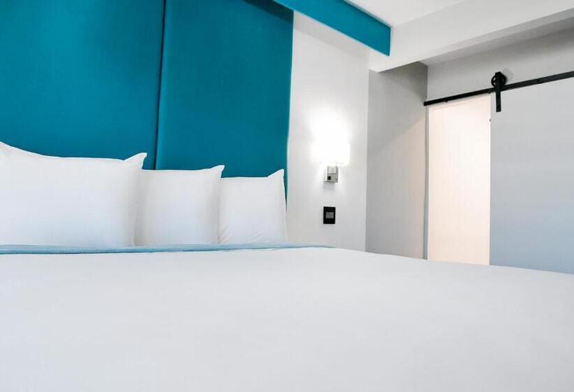 جناح ديلوكس سرير كينج, Tilbury Inn