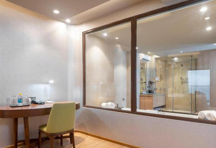 Suite, Modi Yoga Retreat