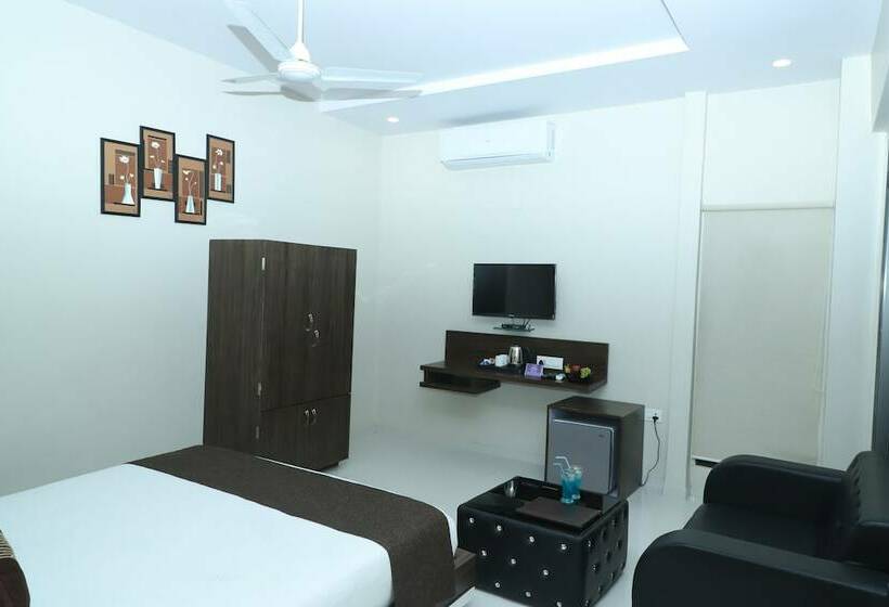 آپارتمان لوکس 1 خوابه, Vits Aradhana Auberge
