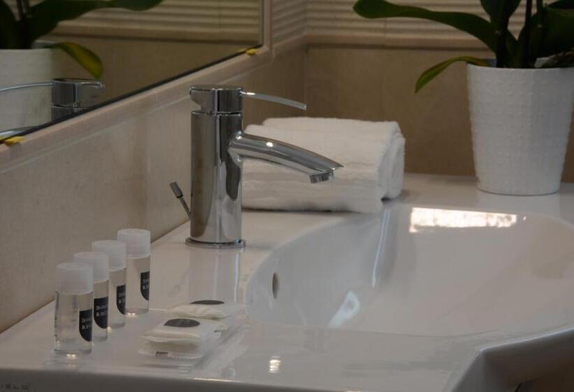 带1个卧室的带海景的公寓, Residence La Villa