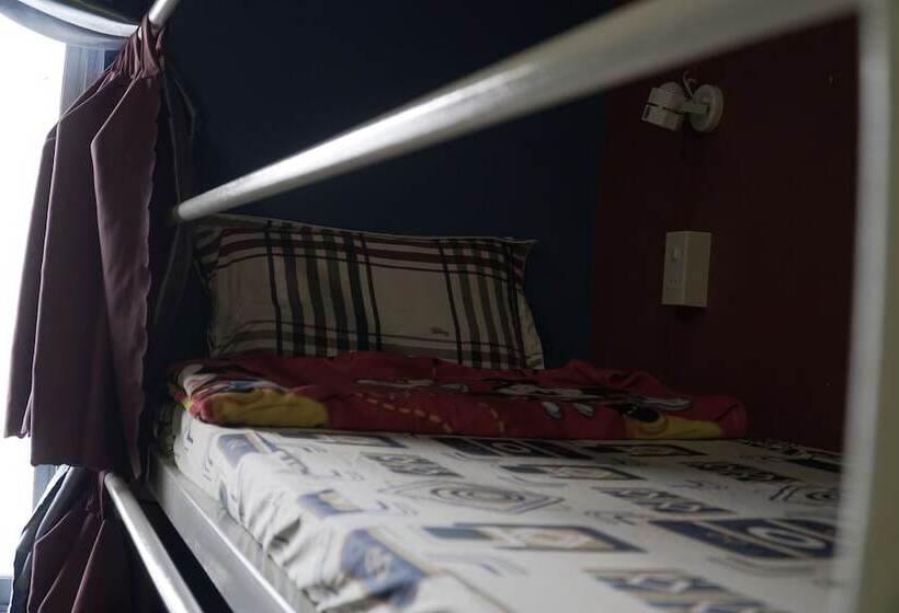 اتاق استاندارد, Sunny Hostel