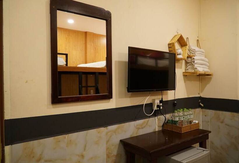 اتاق استاندارد, Sunny Hostel