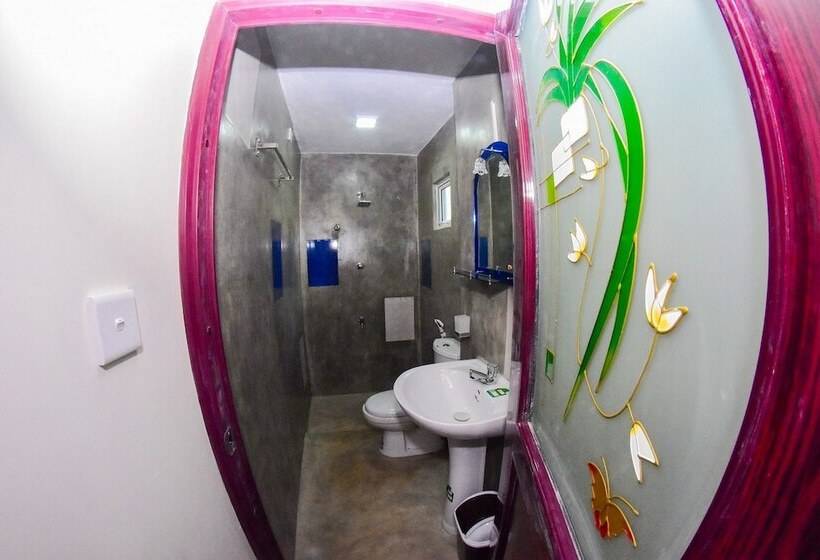 חדר דלוקס, Wattle Inn