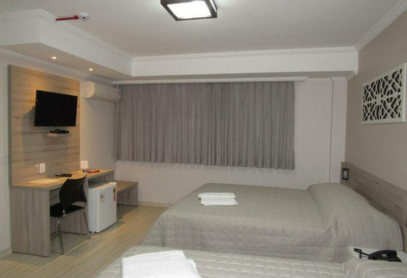 Deluxe Kamer, Mariani