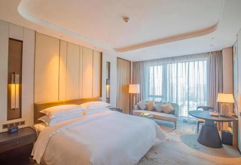 キングサイズベッドのデラックスルーム, Sheraton Yunfu Xinxing