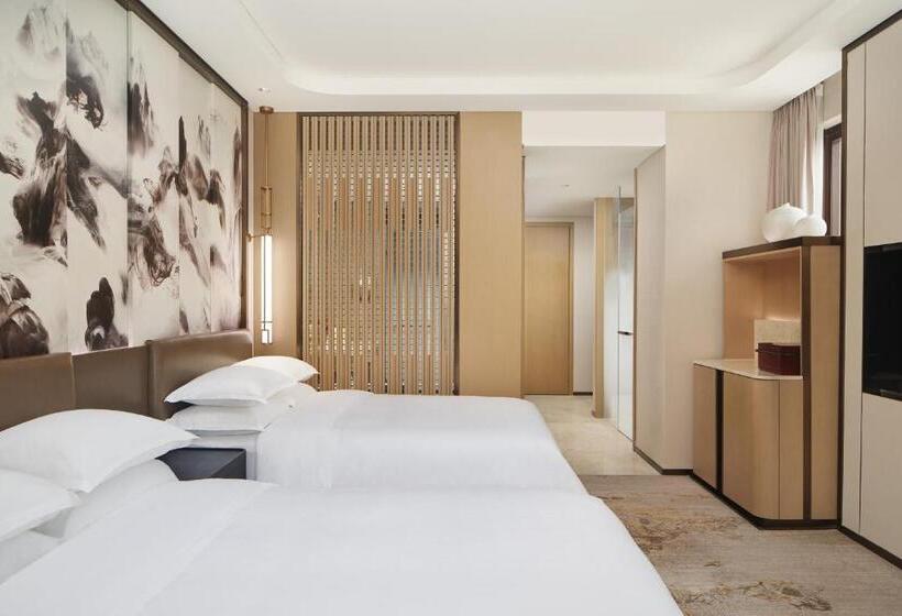 Номер Deluxe, Sheraton Yunfu Xinxing