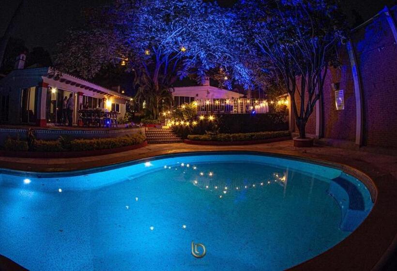 اتاق استاندارد با چشم‌انداز باغ, Boutique Casa Emilia