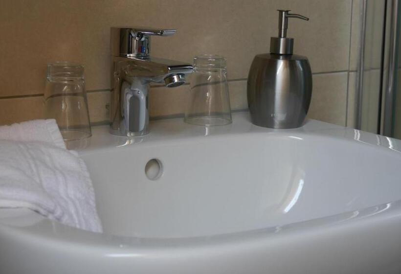 חדר סטנדרט, Pension & Café Schlupfwinkel