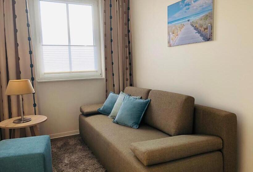 Люкс Deluxe Вид на Море, Aparthotel Waterkant Suites