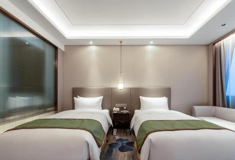 Номер Executive, Auto City Ruili