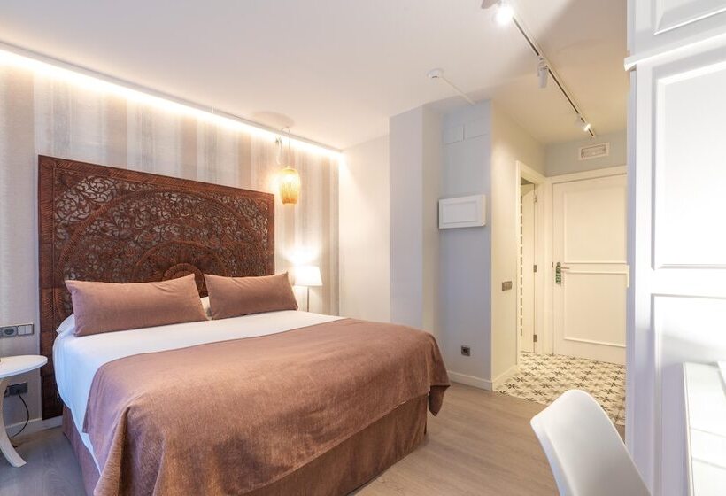 スタンダードルーム, Serennia Fira Gran Via Exclusive Rooms