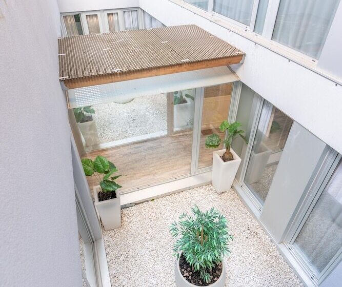 スタンダードトリプルルーム, Serennia Fira Gran Via Exclusive Rooms