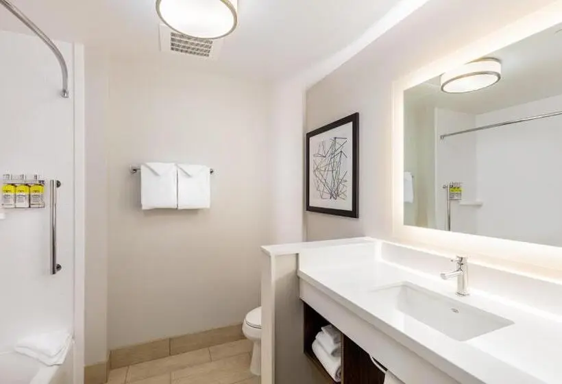 キングサイズベッドのスイートルーム, Holiday Inn Express & Suites   Moreno Valley   Riverside, An Ihg