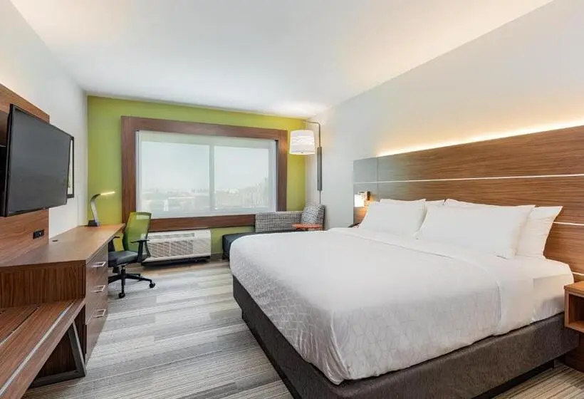身障者適用キングサイズベッドルーム, Holiday Inn Express & Suites   Moreno Valley   Riverside, An Ihg