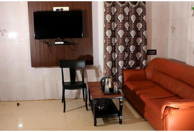 Chambre Familiale Deluxe, Peace Residency