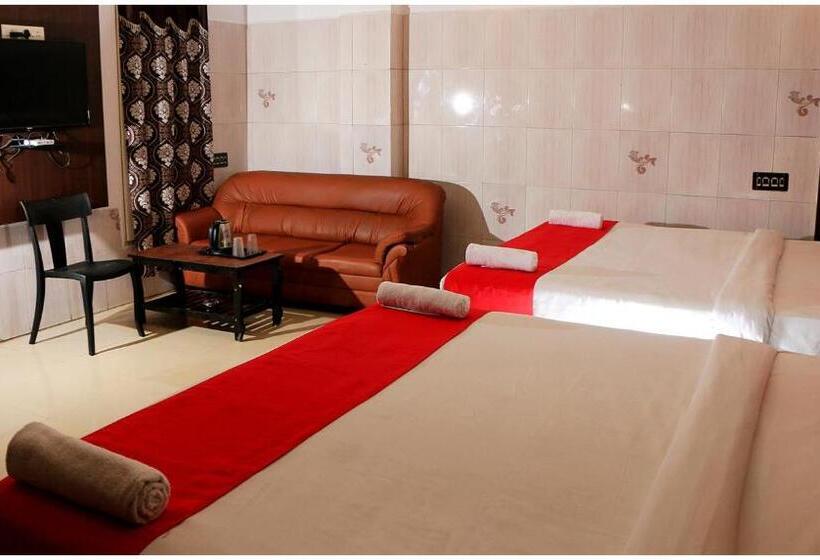 Chambre Familiale Deluxe, Peace Residency