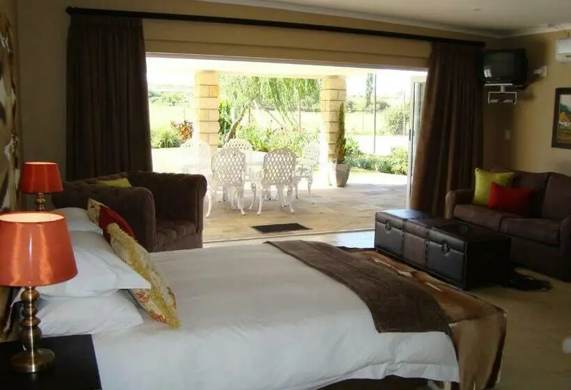 ファミリールーム, Orangia Game Lodge