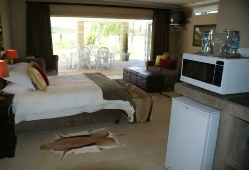 ファミリールーム, Orangia Game Lodge