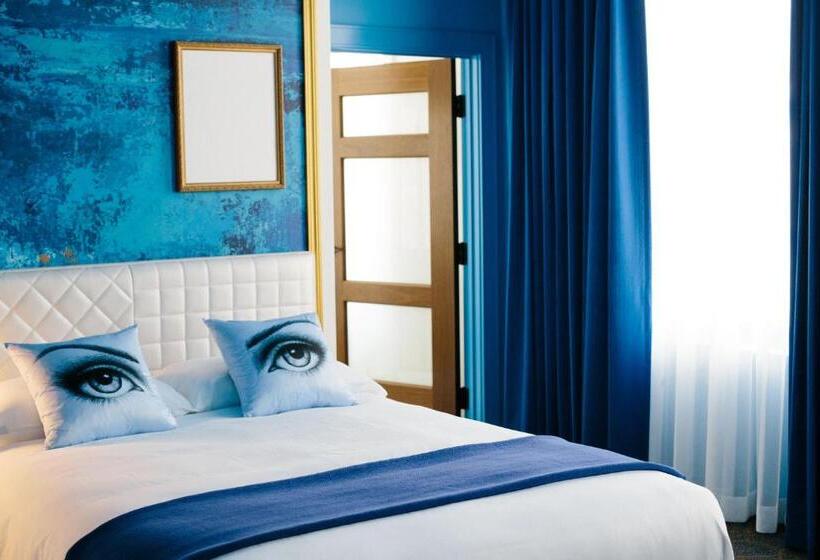 اتاق استاندارد یک نفره, Angad Arts