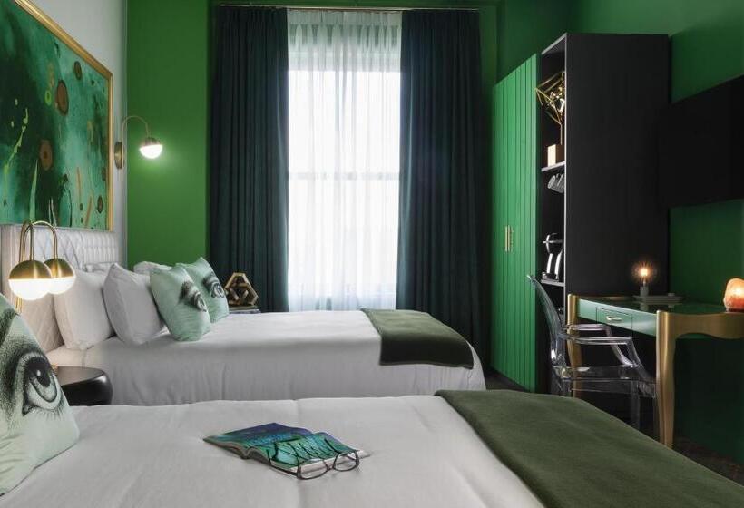 اتاق استاندارد, Angad Arts