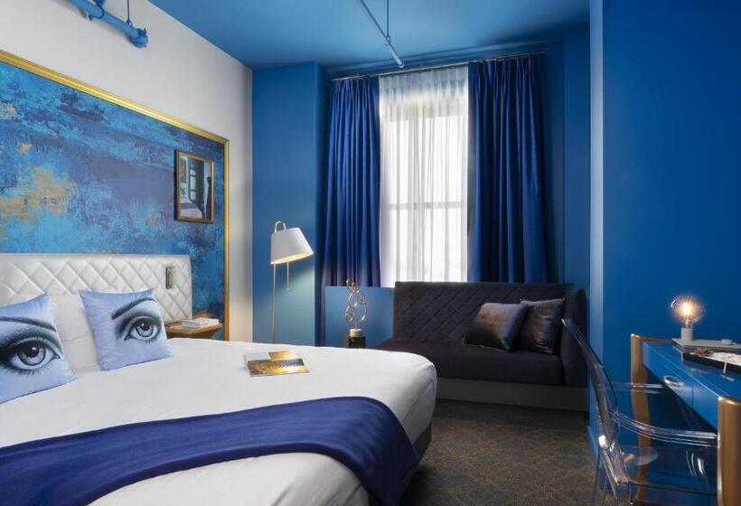 اتاق استاندارد با تخت بزرگ برای معلولان, Angad Arts